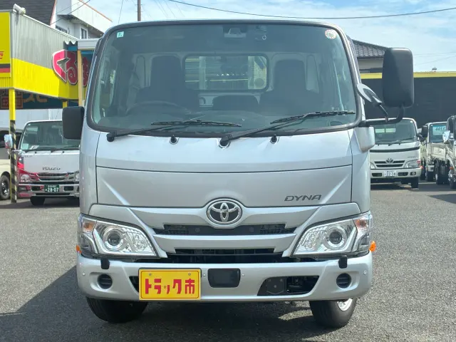 トヨタ ダイナ 3BF-TRY230(2WD)の写真2