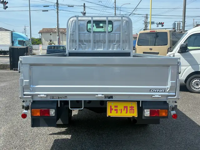 トヨタ ダイナ 3BF-TRY230(2WD)の写真5