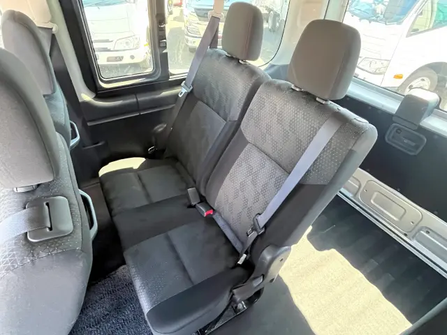 日産 キャラバン 3BF-DS4E26(2WD)の写真11