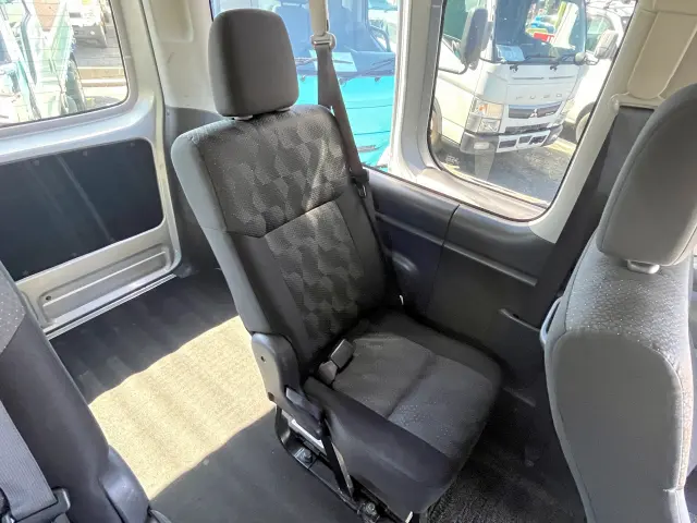 日産 キャラバン 3BF-DS4E26(2WD)の写真12