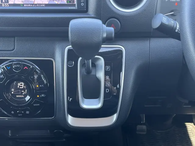 日産 キャラバン 3BF-DS4E26(2WD)の写真21