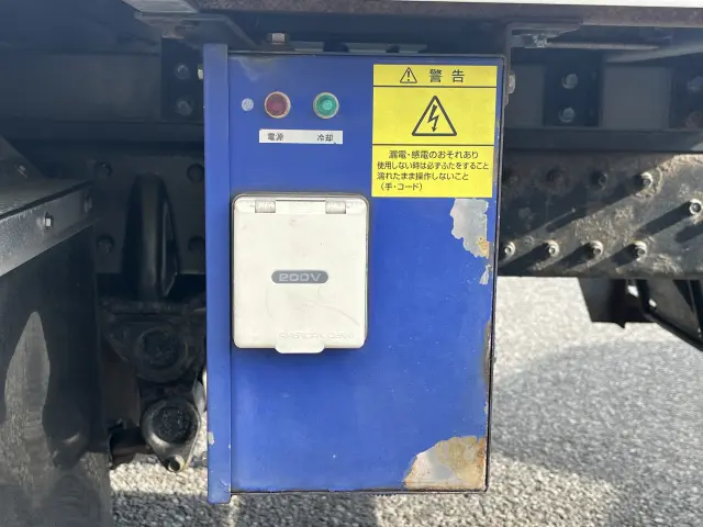 三菱 キャンター TPG-FBA50(2WD)の写真17