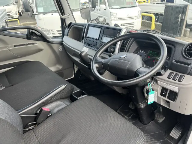 三菱 キャンター TPG-FBA50(2WD)の写真21