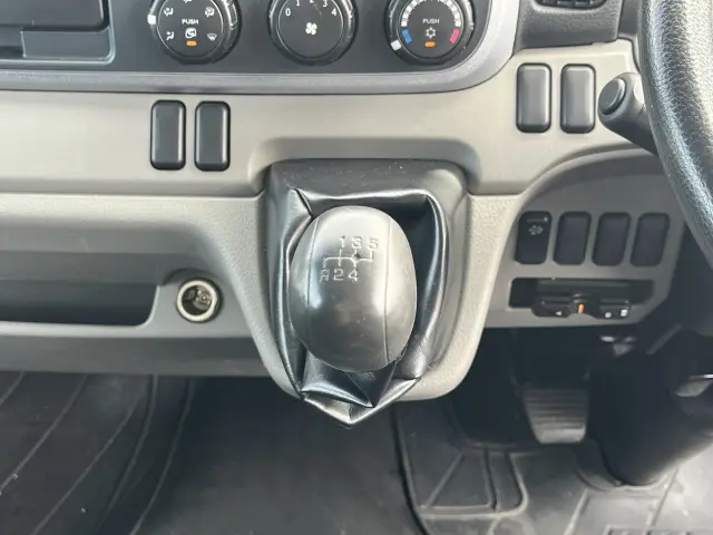 三菱 キャンター TPG-FBA50(2WD)の写真25