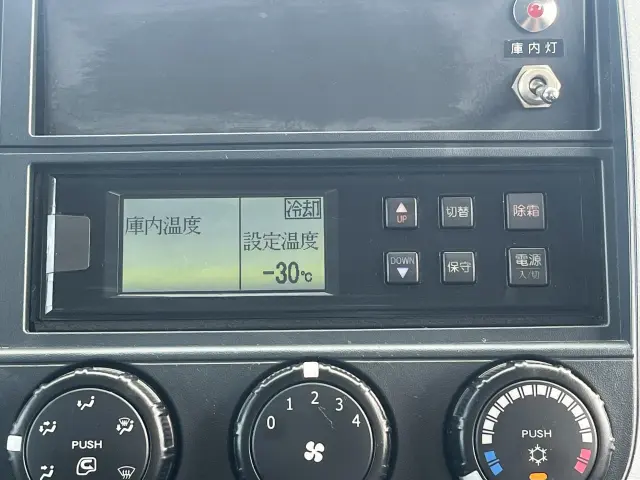 三菱 キャンター TPG-FBA50(2WD)の写真30