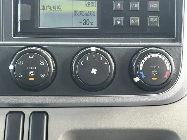 三菱 キャンター TPG-FBA50(2WD)の写真31