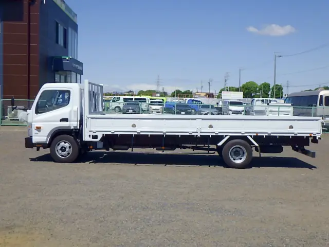 三菱 キャンター 2PG-FED90(2WD)の写真4