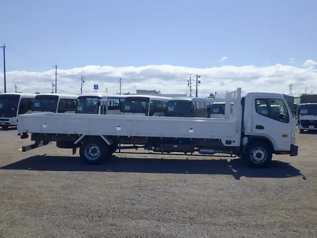 三菱 キャンター 2PG-FED90(2WD)の写真5