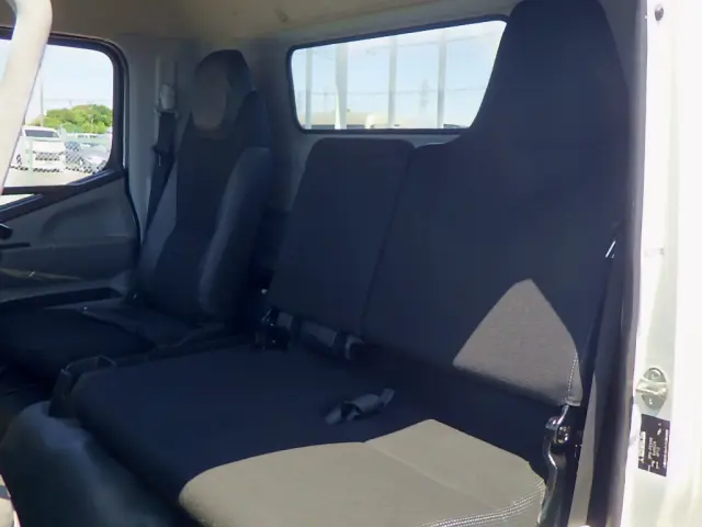 三菱 キャンター 2PG-FED90(2WD)の写真11