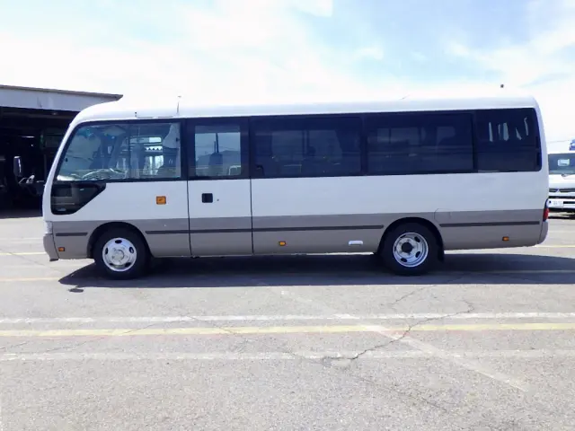 トヨタ コースター SDG-XZB50(2WD)の写真4
