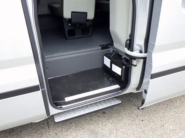 トヨタ コースター 2WG-GDB110(2WD)の写真12