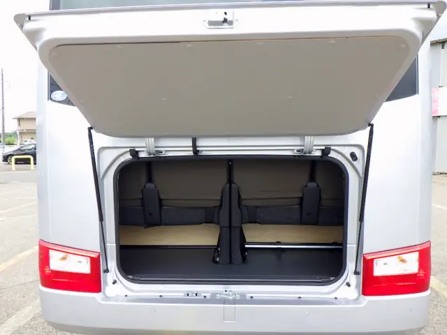 トヨタ コースター 2WG-GDB110(2WD)の写真14