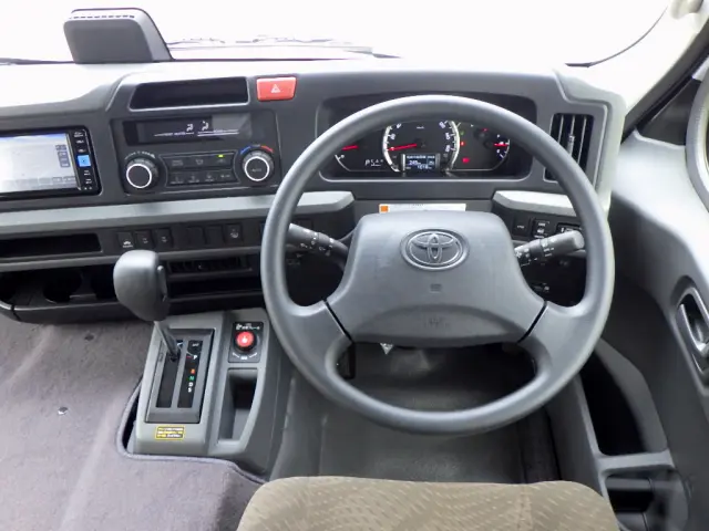 トヨタ コースター 2WG-GDB110(2WD)の写真28