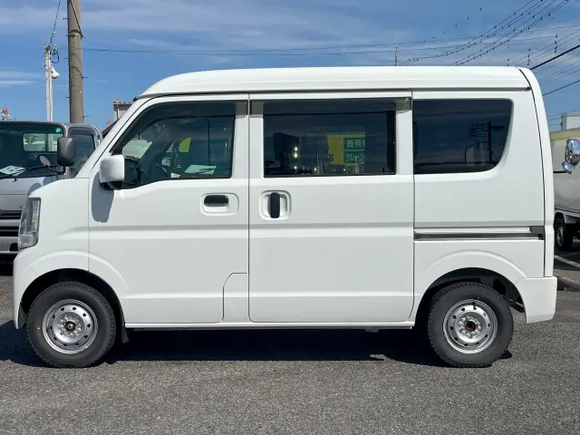 日産 クリッパーバン HBD-DR17V(4WD)の写真3