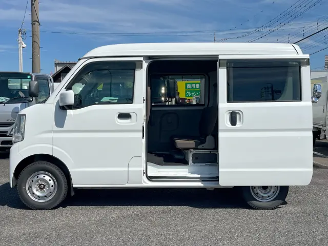 日産 クリッパーバン HBD-DR17V(4WD)の写真4