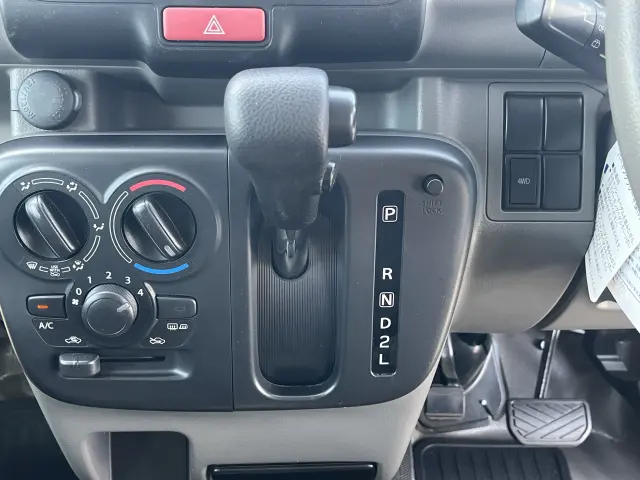 日産 クリッパーバン HBD-DR17V(4WD)の写真18