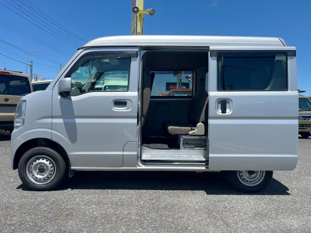 日産 クリッパーバン HBD-DR17V(2WD)の写真4
