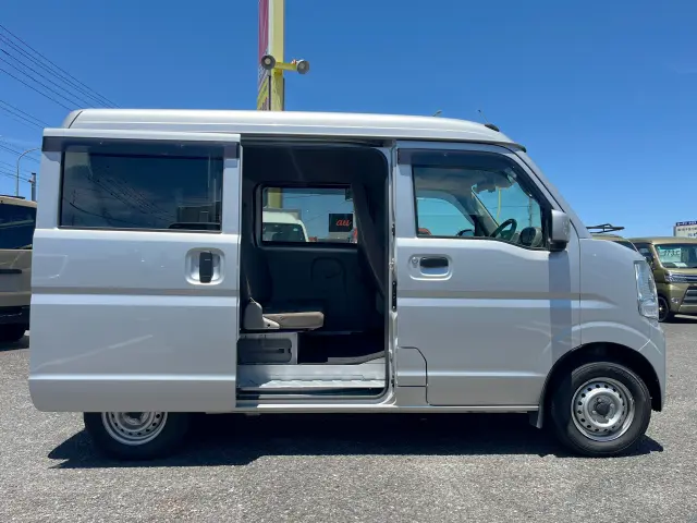 日産 クリッパーバン HBD-DR17V(2WD)の写真6
