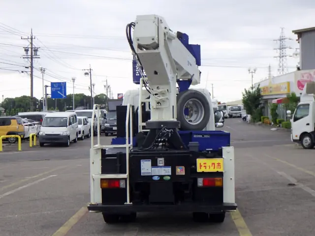 日野 デュトロ 2RG-XZU600X(2WD)の写真6