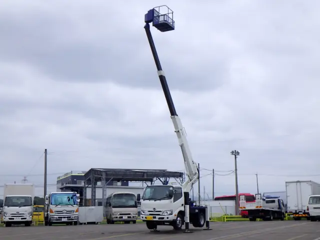 日野 デュトロ 2RG-XZU600X(2WD)の写真7
