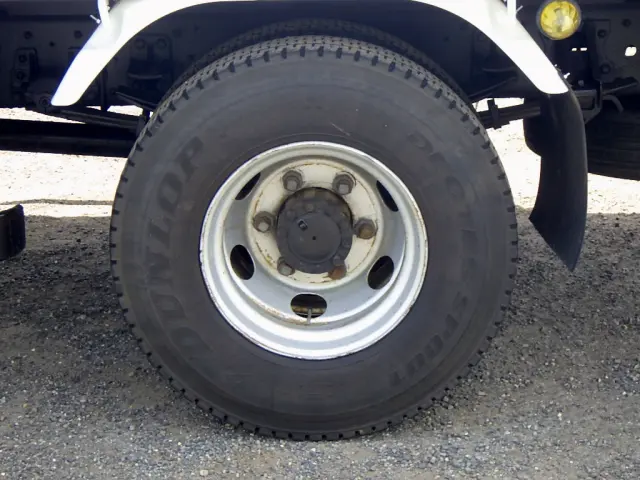 いすゞ フォワード TKG-FRR90S2(2WD)の写真22