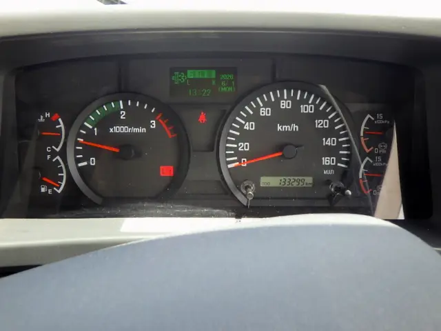 いすゞ フォワード TKG-FRR90S2(2WD)の写真48