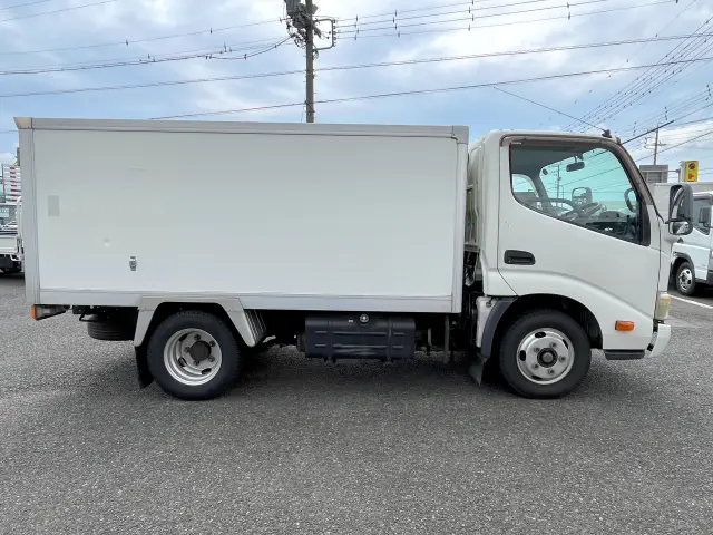 トヨタ ダイナ SKG-XZC600(2WD)の写真3