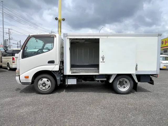 トヨタ ダイナ SKG-XZC600(2WD)の写真5