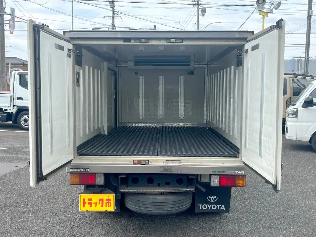 トヨタ ダイナ SKG-XZC600(2WD)の写真7
