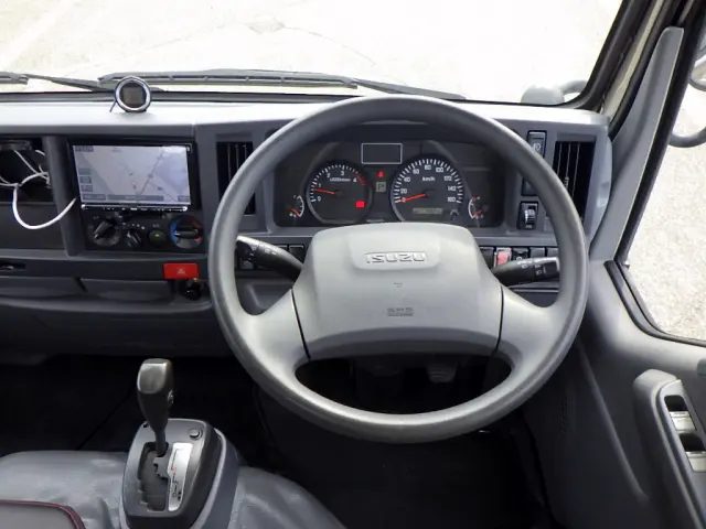 いすゞ エルフ TRG-NJR85A(2WD)の写真17