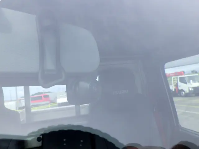 いすゞ エルフ TRG-NJR85A(2WD)の写真22