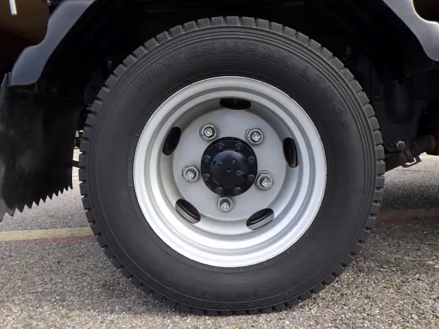 いすゞ エルフ TRG-NJR85A(2WD)の写真38