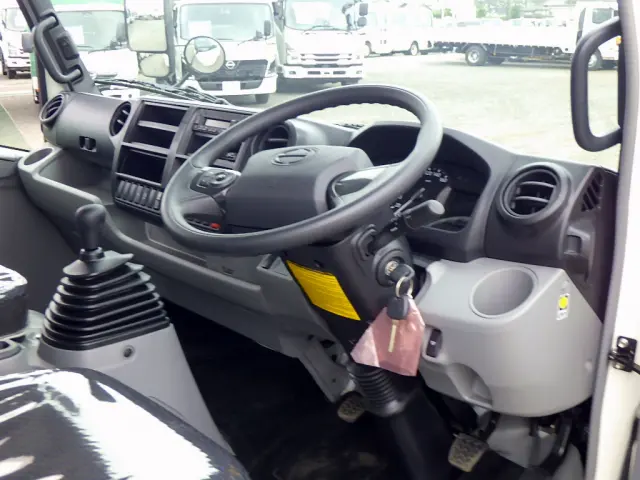 日野 デュトロ 2WG-XZU713M(2WD)の写真17