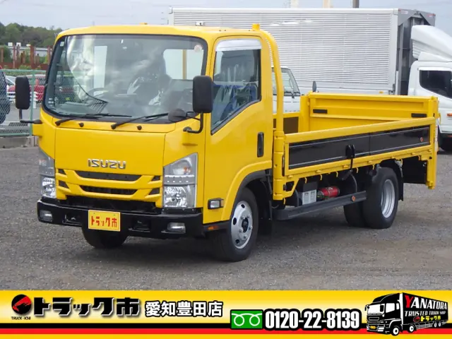 いすゞ エルフ 2RG-NMR88AR(2WD)の写真1