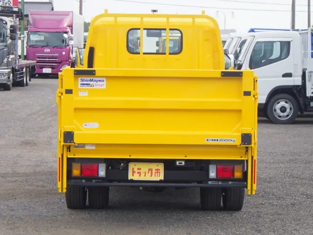 いすゞ エルフ 2RG-NMR88AR(2WD)の写真6