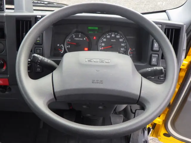 いすゞ エルフ 2RG-NMR88AR(2WD)の写真14