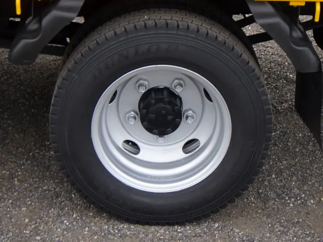 いすゞ エルフ 2RG-NMR88AR(2WD)の写真23