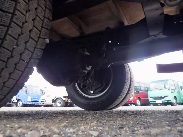 いすゞ エルフ 2RG-NMR88AR(2WD)の写真25