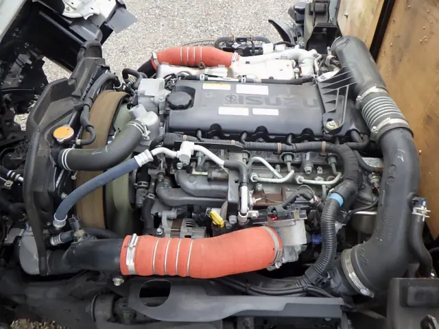 いすゞ エルフ 2RG-NMR88AR(2WD)の写真29