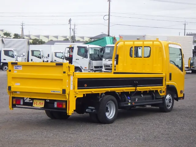 いすゞ エルフ 2RG-NMR88AR(2WD)の写真31