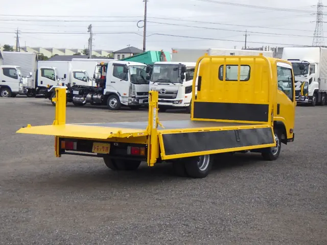 いすゞ エルフ 2RG-NMR88AR(2WD)の写真33