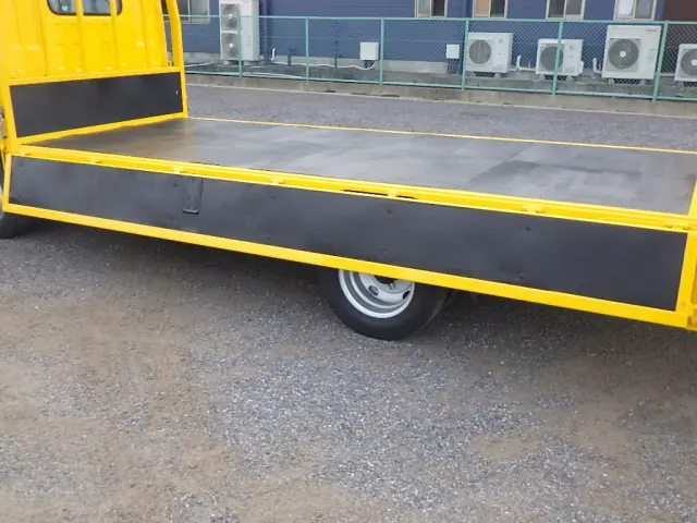 いすゞ エルフ 2RG-NMR88AR(2WD)の写真35