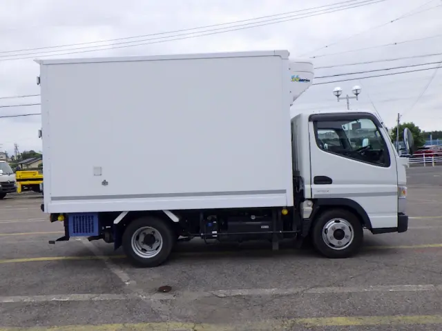 三菱 キャンター 2RG-FBA20(2WD)の写真5