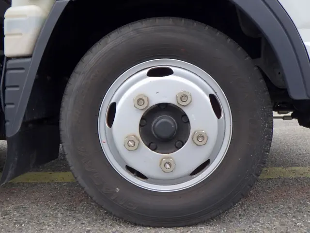 三菱 キャンター 2RG-FBA20(2WD)の写真20