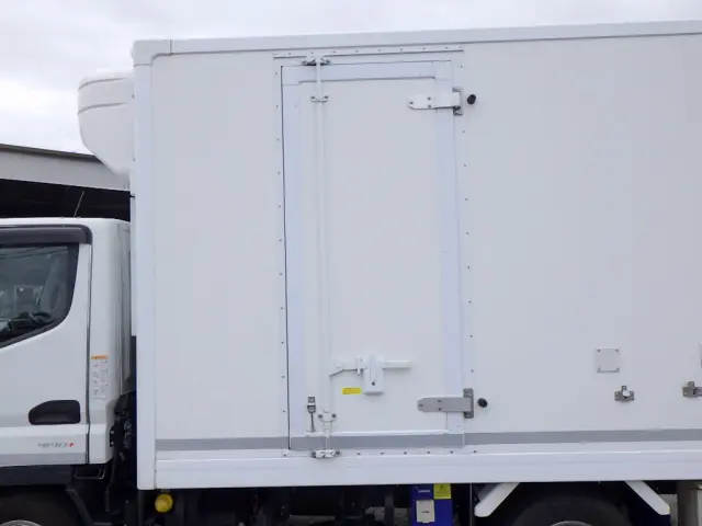 三菱 キャンター 2RG-FBA20(2WD)の写真27