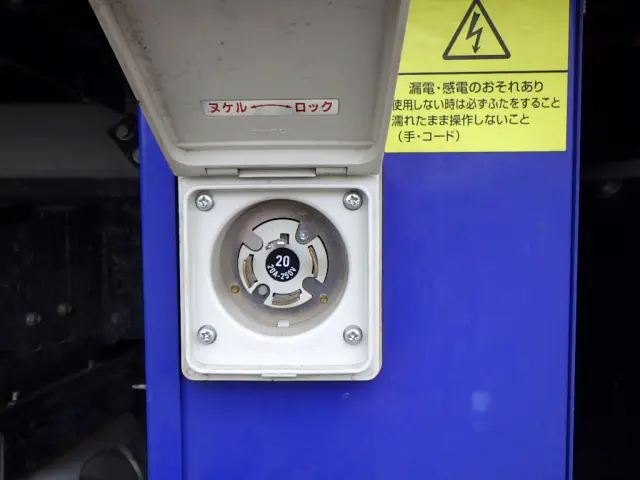 三菱 キャンター 2RG-FBA20(2WD)の写真37