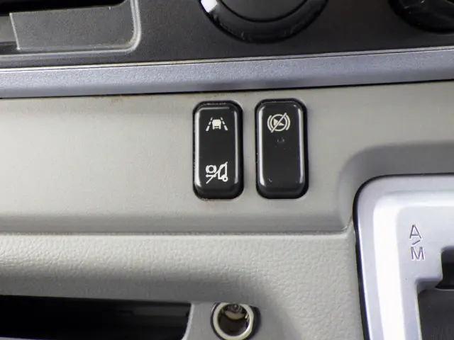 三菱 キャンター 2RG-FBA20(2WD)の写真47