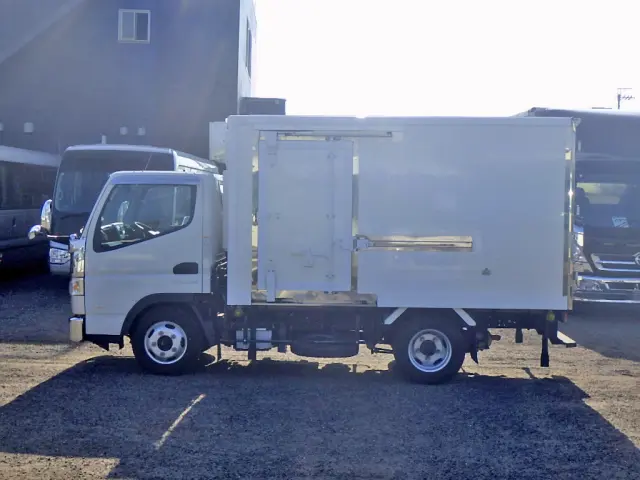 三菱 キャンター TPG-FBA20(2WD)の写真4