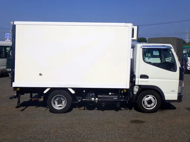 三菱 キャンター TPG-FBA20(2WD)の写真5