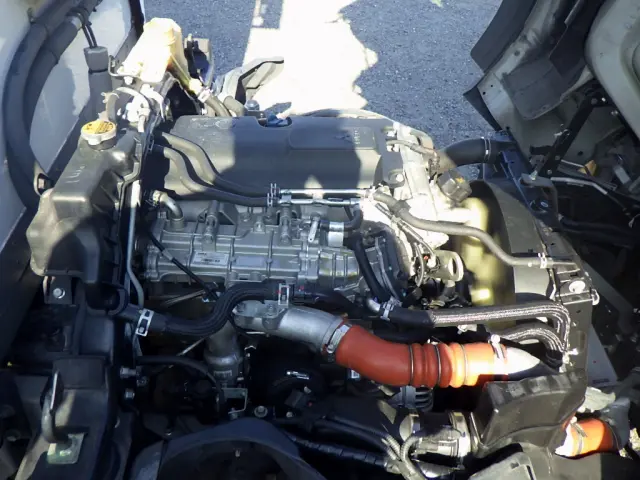 三菱 キャンター TPG-FBA20(2WD)の写真24